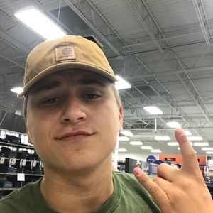 Meet your Posher, Tyler